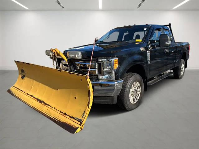 2017 Ford F-250 Super Duty XL 4WD photo