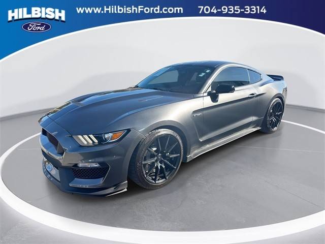 2017 Ford Mustang Shelby GT350 RWD photo