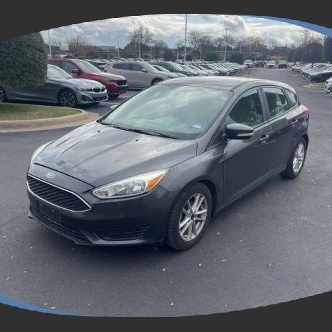 2016 Ford Focus SE FWD photo