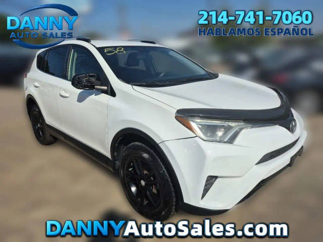 2016 Toyota RAV4 LE FWD photo