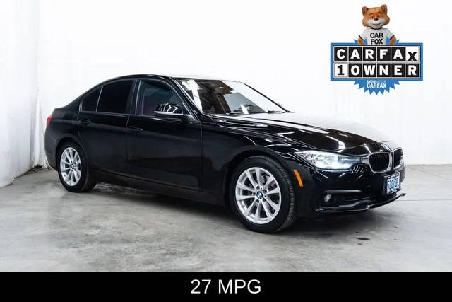 2017 BMW 3 Series 320i RWD photo