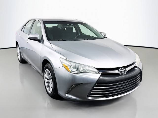 2017 Toyota Camry LE FWD photo