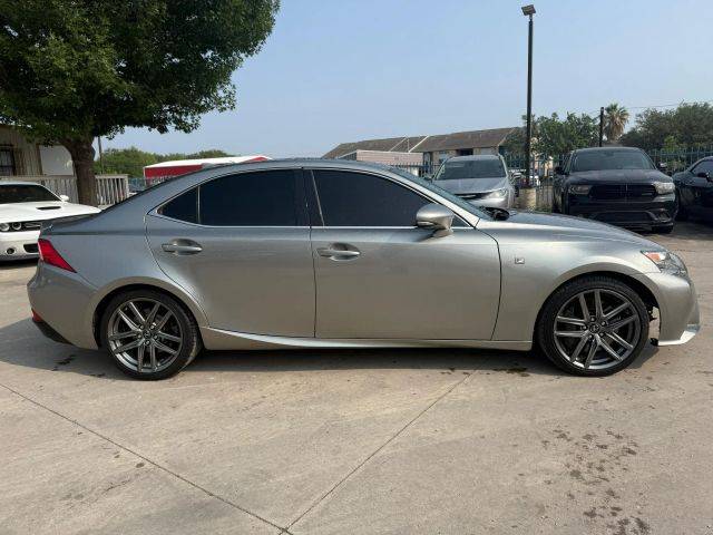 2016 Lexus IS AWD photo