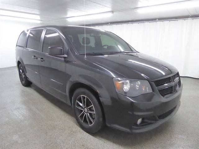 2017 Dodge Grand Caravan SXT FWD photo