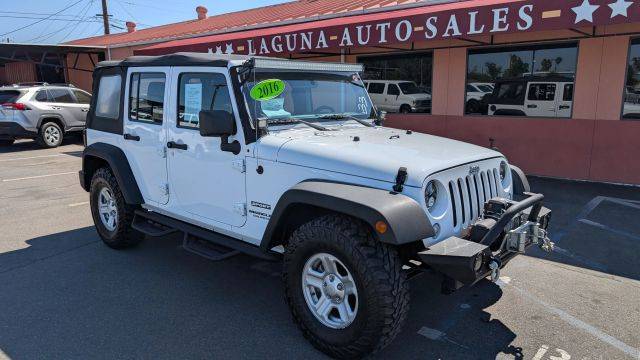 2016 Jeep Wrangler Unlimited Sport 4WD photo