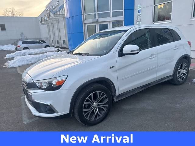 2016 Mitsubishi Outlander Sport 2.0 ES 4WD photo