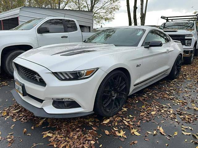 2017 Ford Mustang GT Premium RWD photo