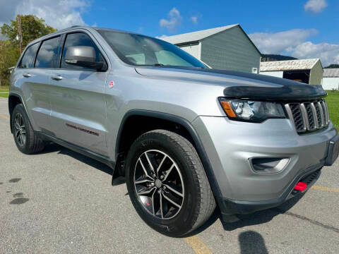 2017 Jeep Grand Cherokee Trailhawk 4WD photo