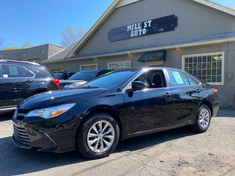 2017 Toyota Camry LE FWD photo
