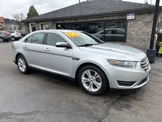 2016 Ford Taurus SEL FWD photo