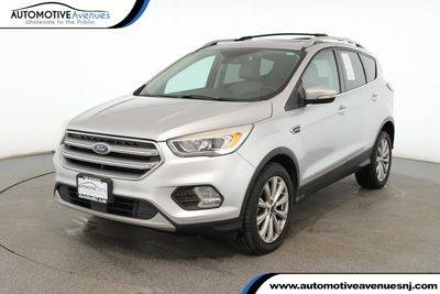 2017 Ford Escape Titanium 4WD photo