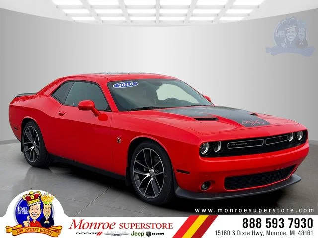 2016 Dodge Challenger R/T Scat Pack RWD photo