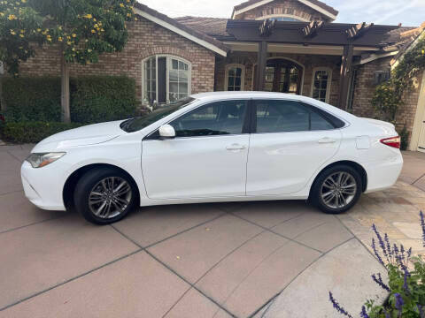 2017 Toyota Camry SE FWD photo