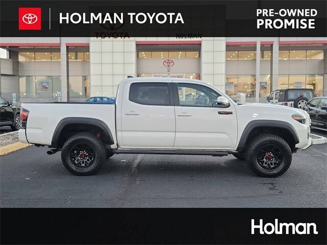 2017 Toyota Tacoma TRD Pro 4WD photo