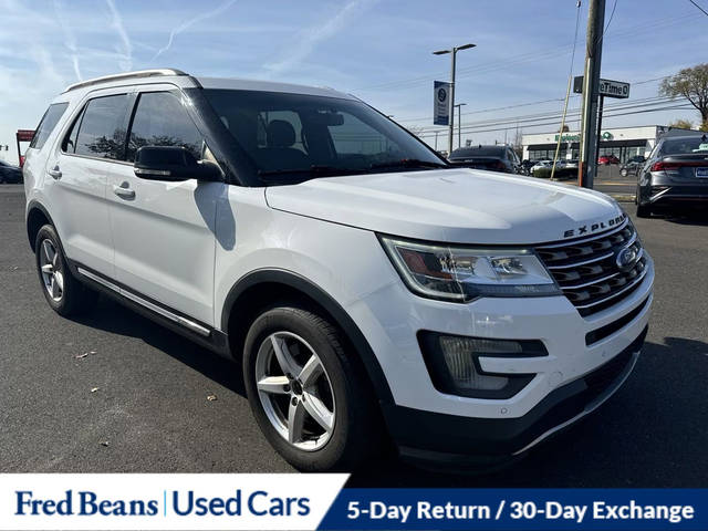 2017 Ford Explorer XLT 4WD photo