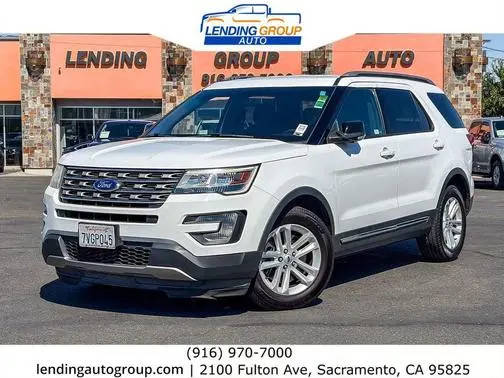 2017 Ford Explorer XLT FWD photo