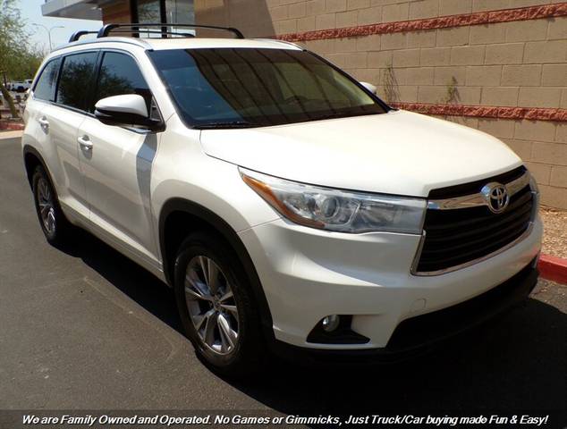 2015 Toyota Highlander XLE FWD photo