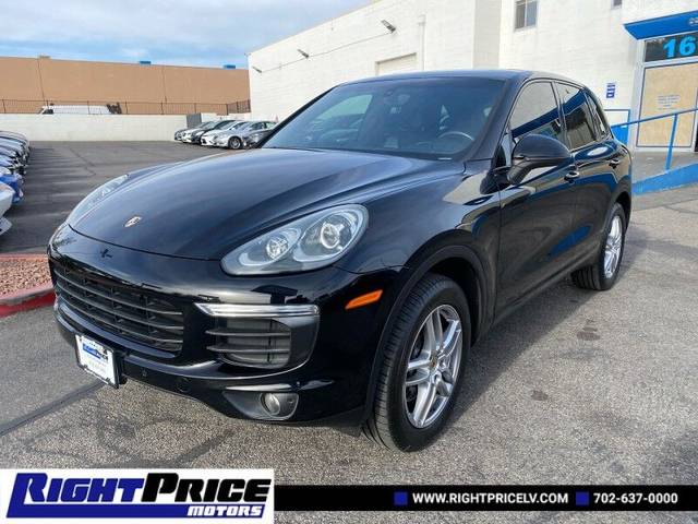 2016 Porsche Cayenne  AWD photo