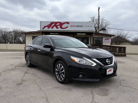 2016 Nissan Altima 2.5 SR FWD photo