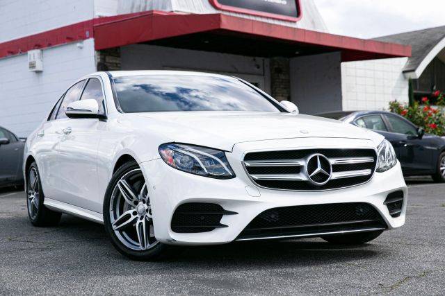 2017 Mercedes-Benz E-Class E 300 Sport RWD photo