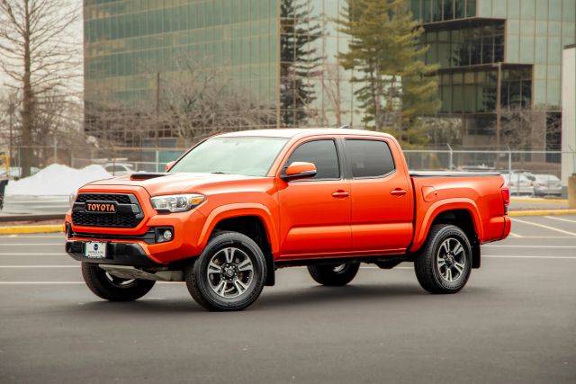 2017 Toyota Tacoma TRD Sport 4WD photo