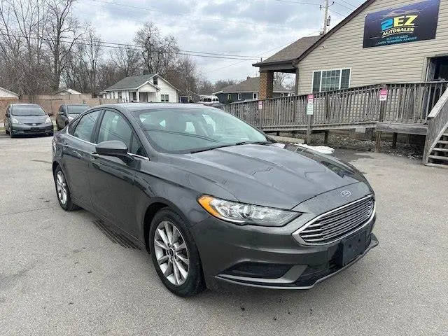 2017 Ford Fusion SE FWD photo