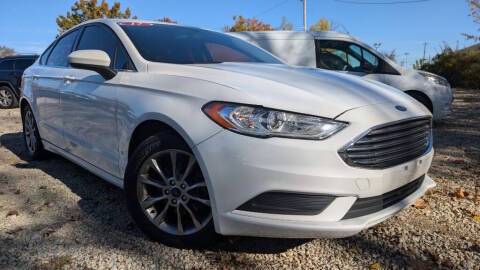 2017 Ford Fusion SE FWD photo