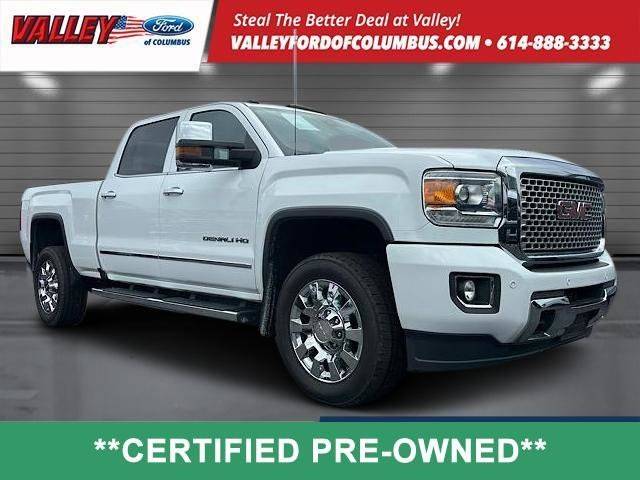 2016 GMC Sierra 2500HD Denali 4WD photo