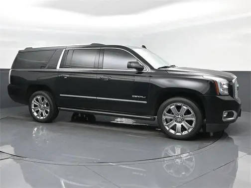 2016 GMC Yukon XL Denali 4WD photo