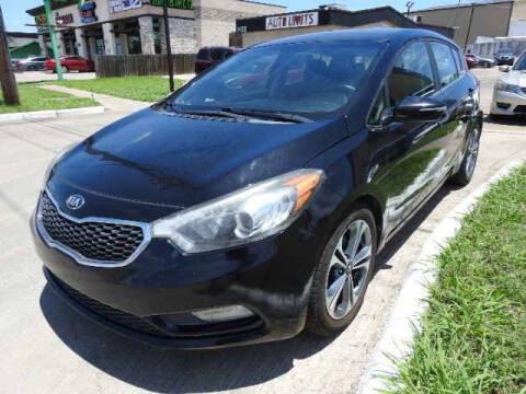 2016 Kia Forte EX FWD photo