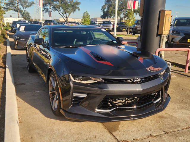 2017 Chevrolet Camaro 2SS RWD photo