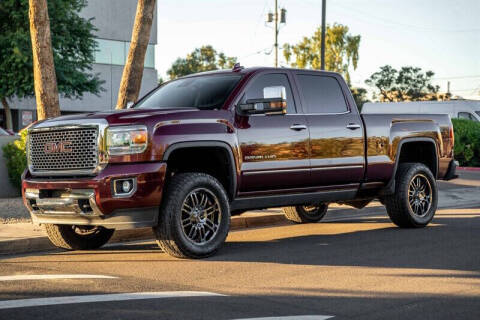 2016 GMC Sierra 2500HD Denali 4WD photo