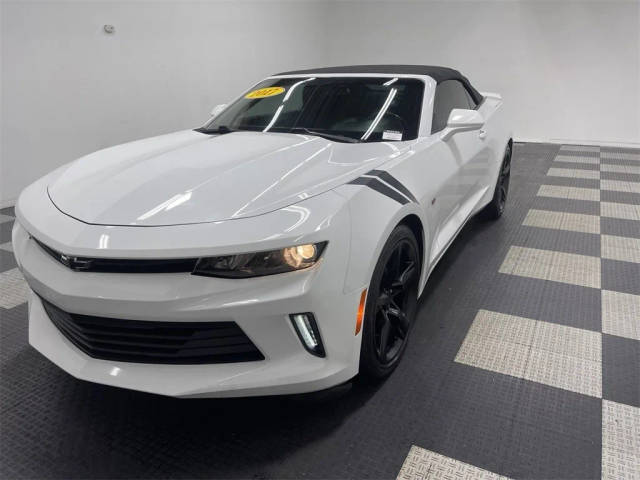 2017 Chevrolet Camaro 1LT RWD photo