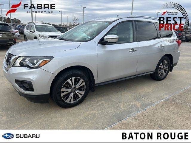 2017 Nissan Pathfinder S FWD photo