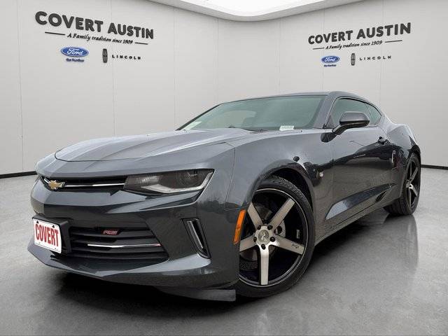 2017 Chevrolet Camaro 1LT RWD photo