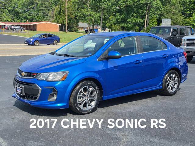 2017 Chevrolet Sonic LT FWD photo