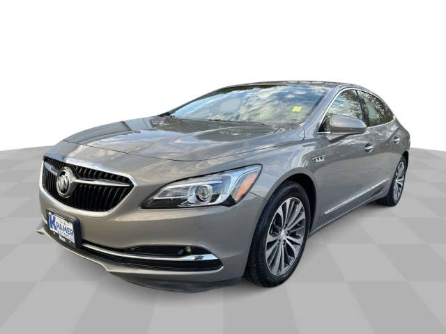 2017 Buick LaCrosse Essence FWD photo