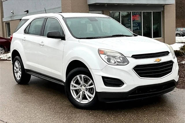 2017 Chevrolet Equinox LS AWD photo