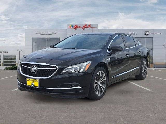 2017 Buick LaCrosse Essence FWD photo