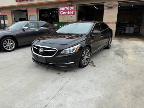 2017 Buick LaCrosse Essence FWD photo