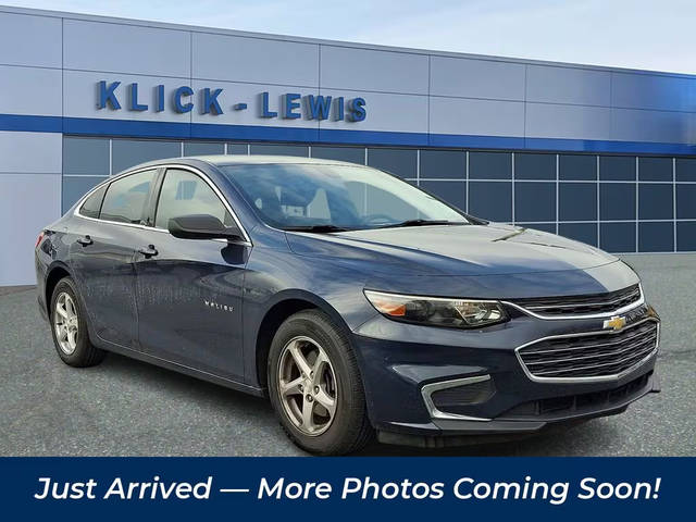2017 Chevrolet Malibu LS FWD photo