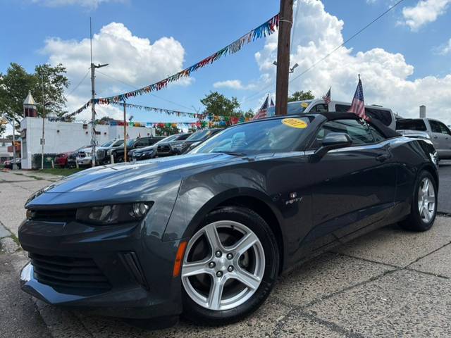 2017 Chevrolet Camaro 1LT RWD photo