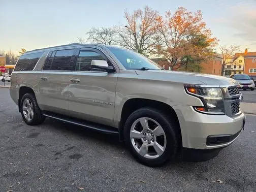 2016 Chevrolet Suburban LT 4WD photo