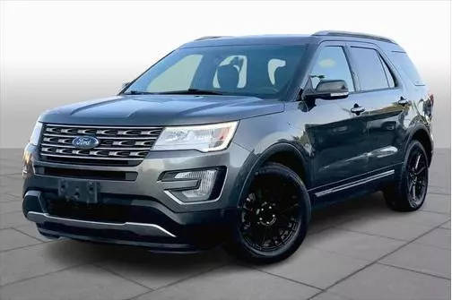 2017 Ford Explorer XLT FWD photo