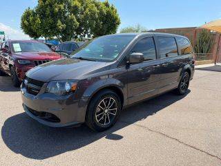 2017 Dodge Grand Caravan SE Plus FWD photo