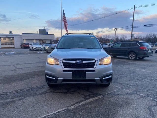 2017 Subaru Forester Premium AWD photo