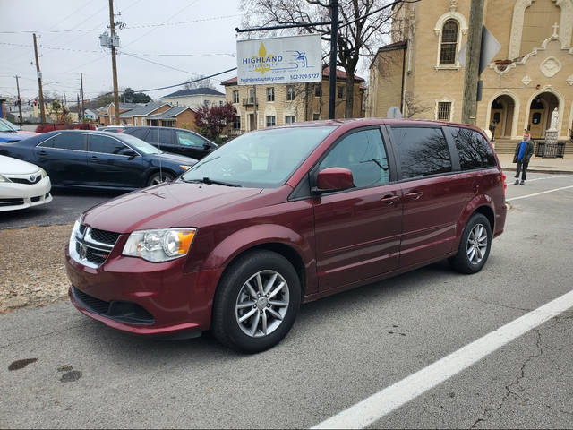 2017 Dodge Grand Caravan SE Plus FWD photo