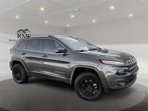2017 Jeep Cherokee Latitude 4WD photo
