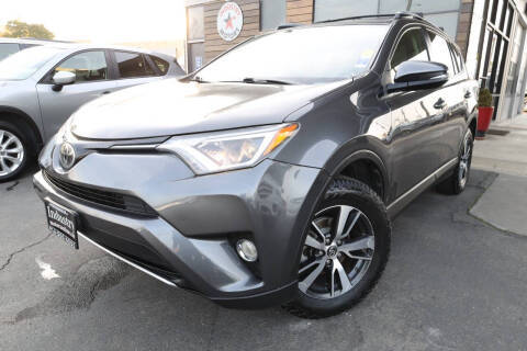 2017 Toyota RAV4 XLE AWD photo