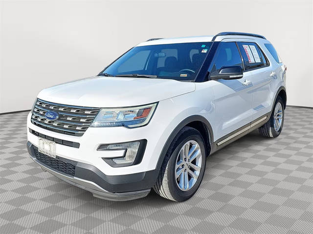 2017 Ford Explorer XLT FWD photo
